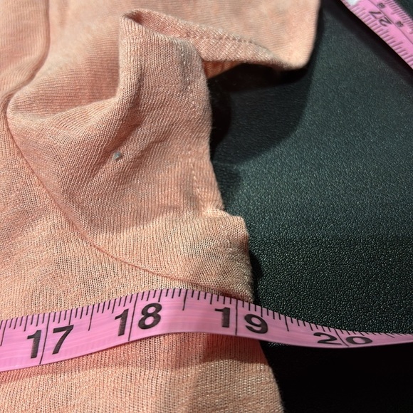 LOFT Peplum Waist,Ruffle sleeve,v-neck,lightweight summer/spring pullover - Picture 6 of 9